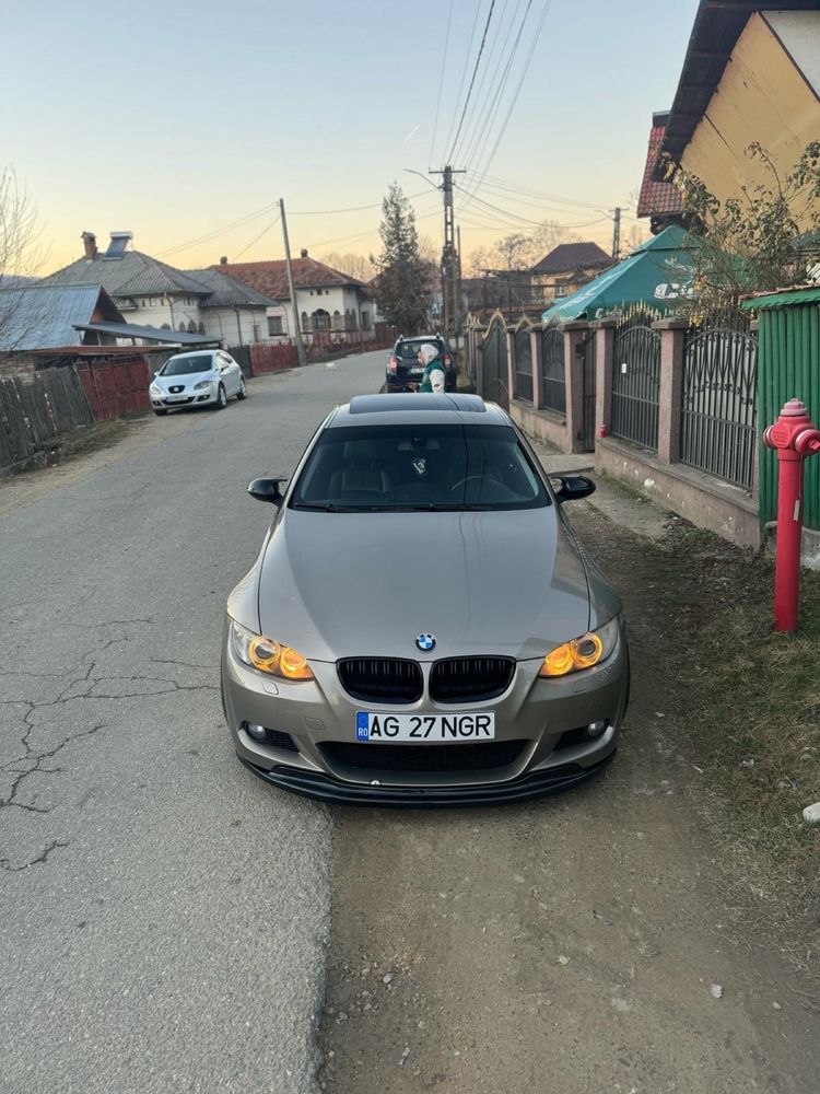 Vând BMW E92 320d