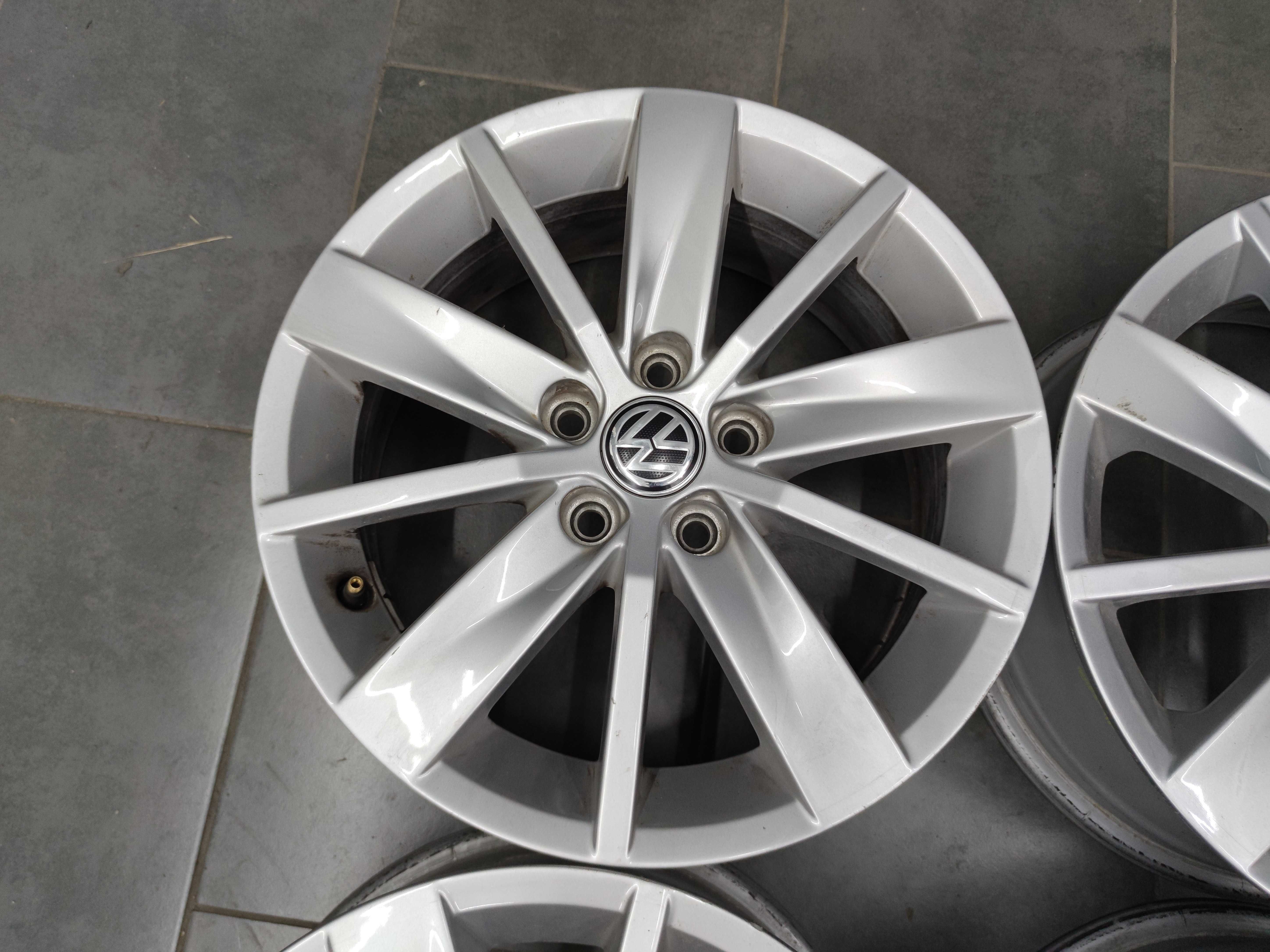 Джанти 15 - Volkswagen Polo, Fox