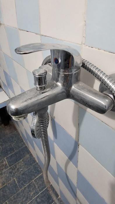 Продавам водопроводни батерии