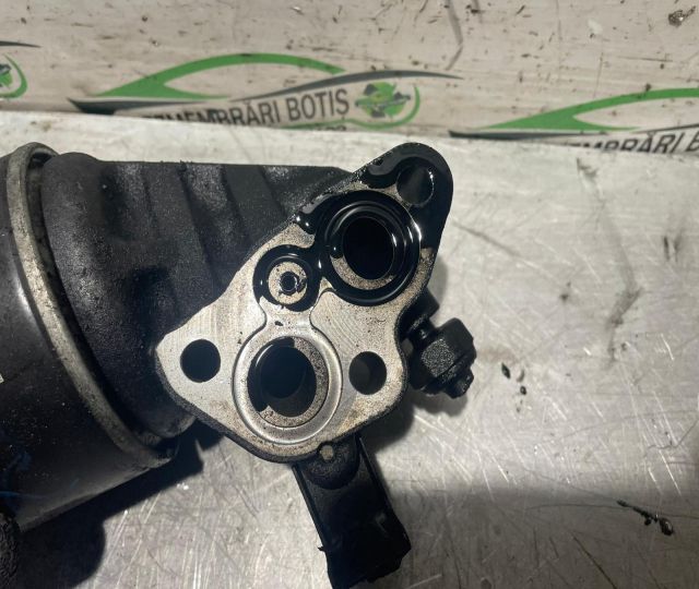 Suport filtru ulei Toyota Avensis a 2-a generatie T25