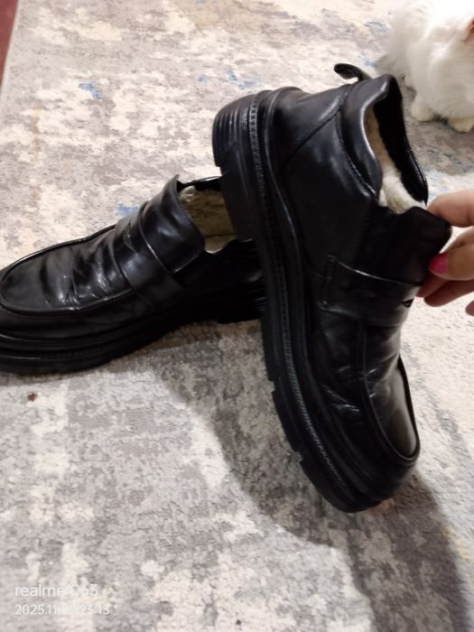 Срочно продам мужская обувь ботинки сапоги