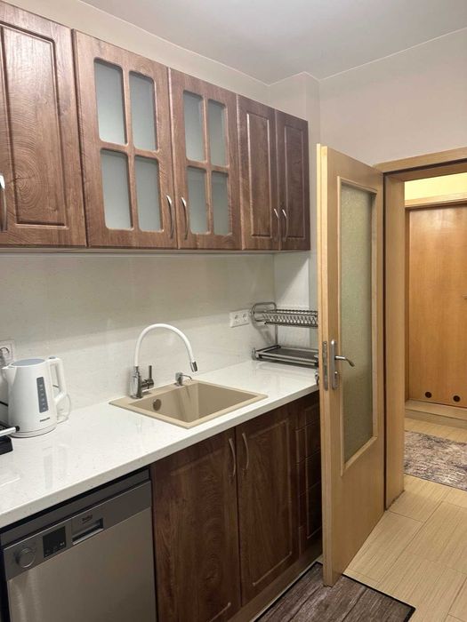 Дава се под наем Двустаен апартамент в Бургас, Възраждане - 110 кв.м за 357 € - Снимка #11