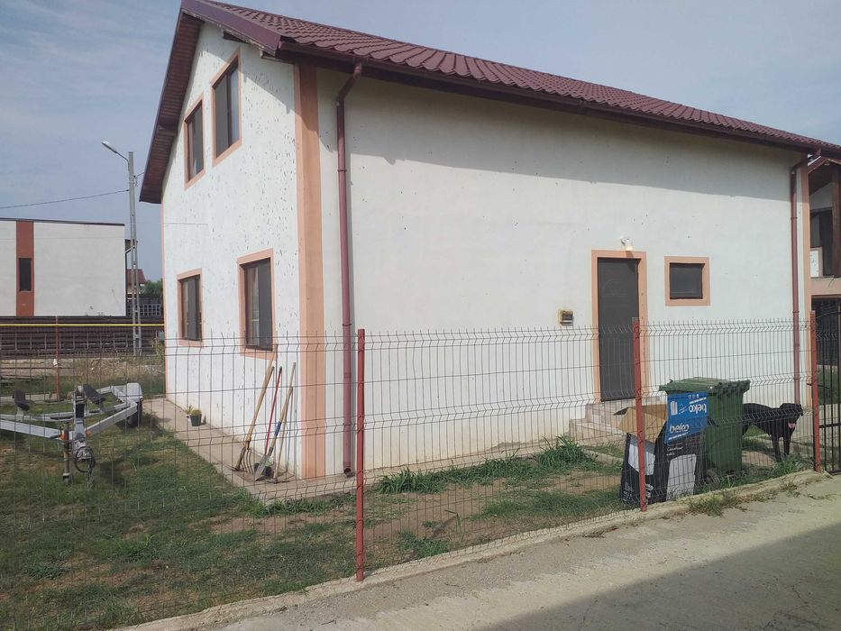 casa de inchiriat lumina