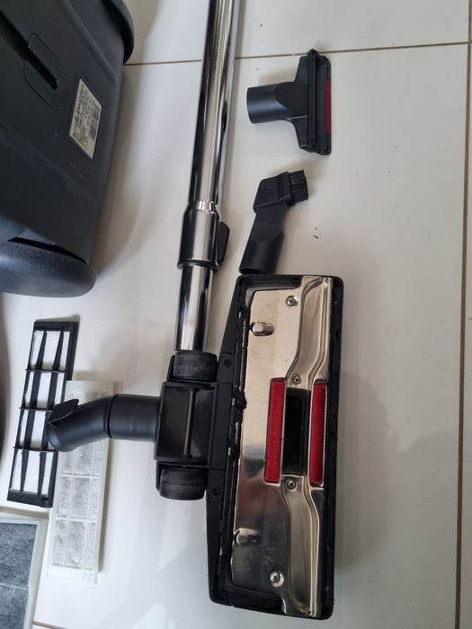 Aspirator Electrolux 1 500W cu sac