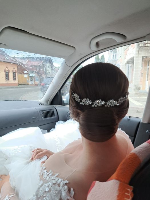 Vând rochie de mireasă