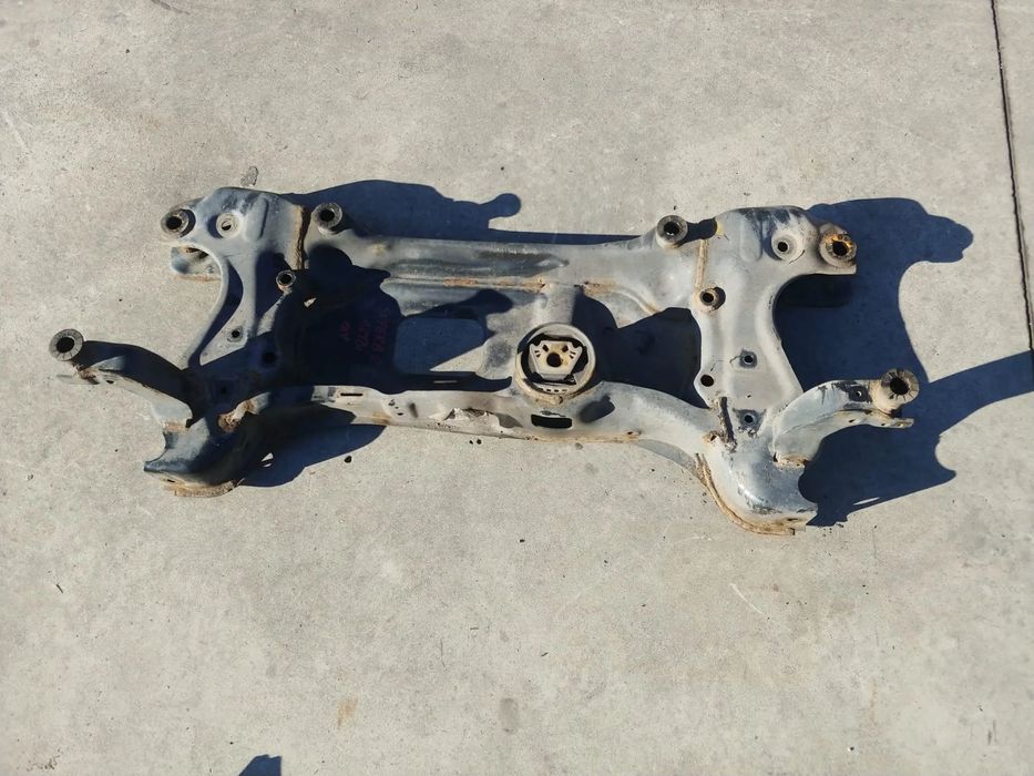 jug cadru motor 1.6 tdi cay skoda superb 2