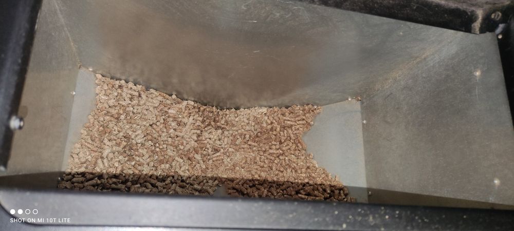 Пелетна Камина СУХА 12 киловата Почти Нова! Суха