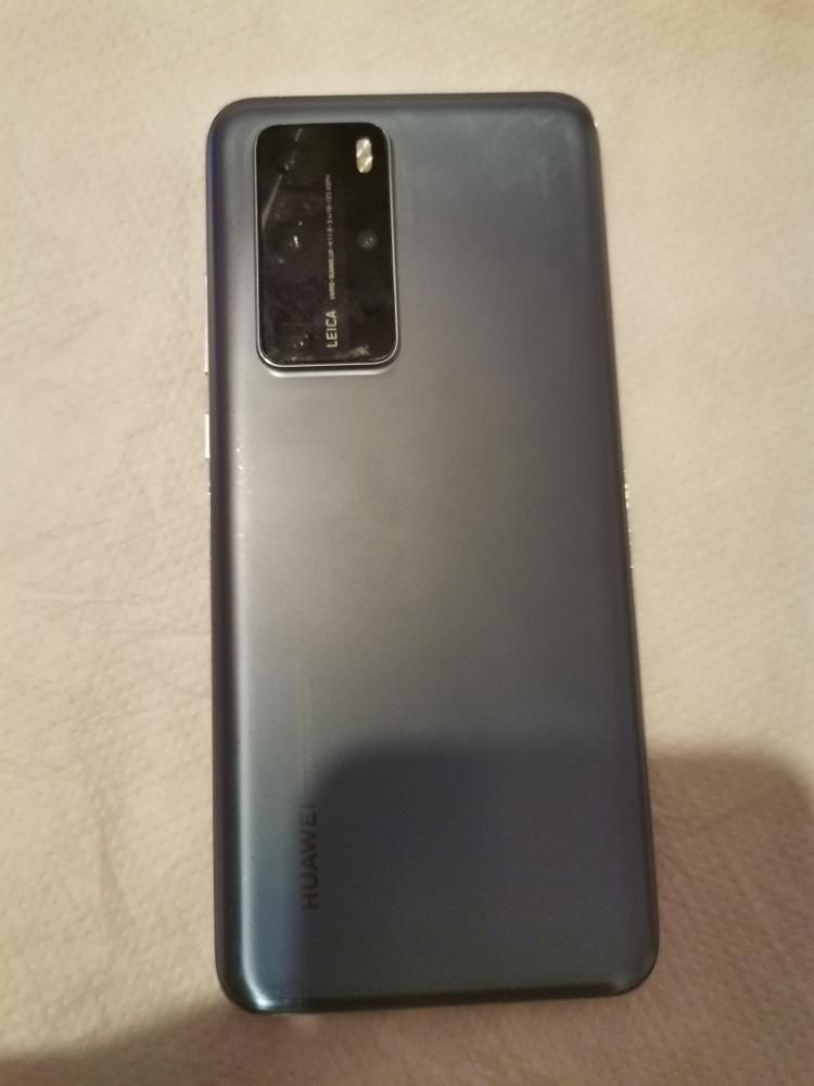 Vând HUAWEI P40 PRO vând urgent