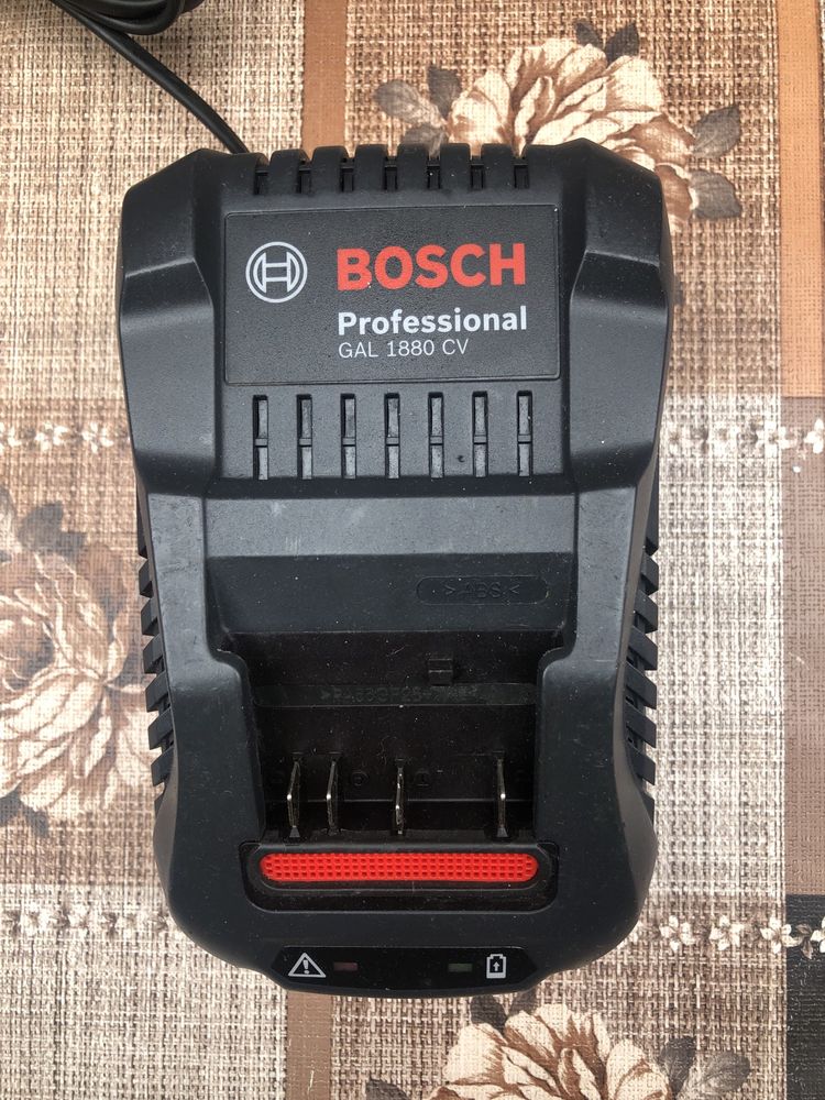Зарядно устройство BOSCH GAL 1880 CV Professional