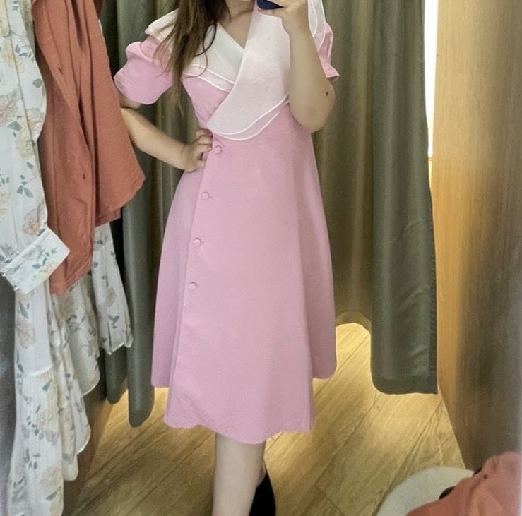 Продам розовое платье