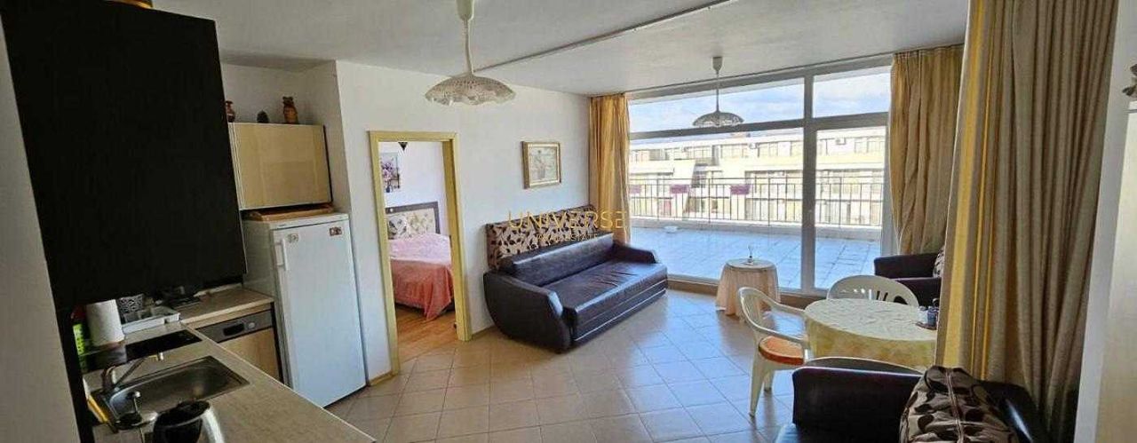 Продава се Двустаен апартамент в к.к. Слънчев бряг - 77 кв.м за 819 €/кв.м - Снимка #3