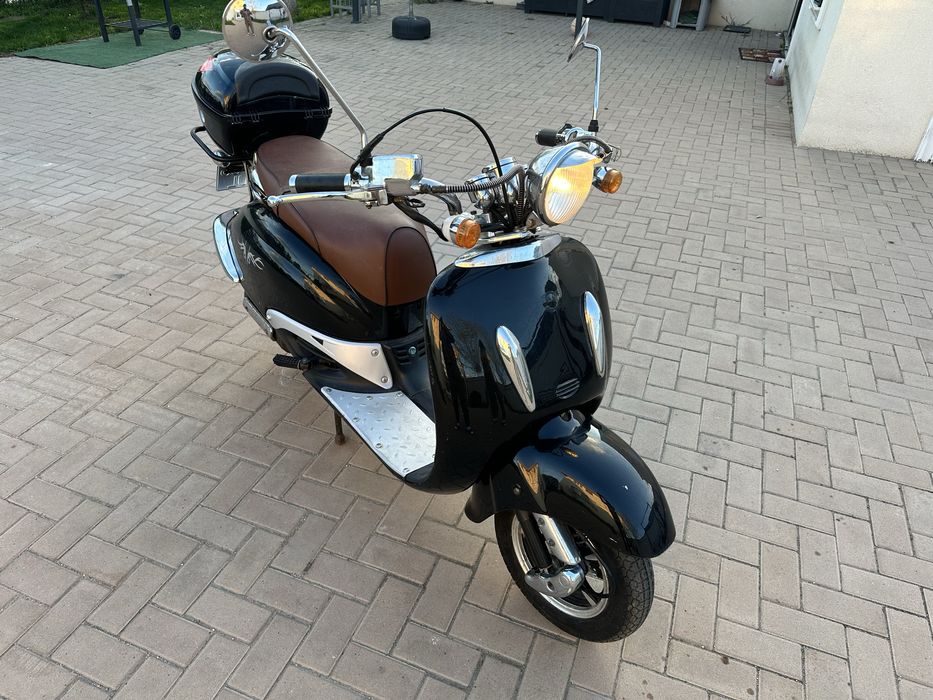 Scuter Retro 125 cm Inmatriculat Ro