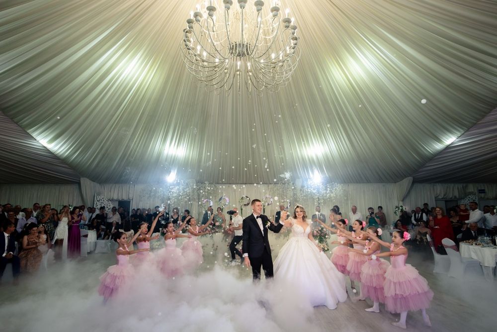 Vând rochie de mireasă 40-44 cu corset reglabil