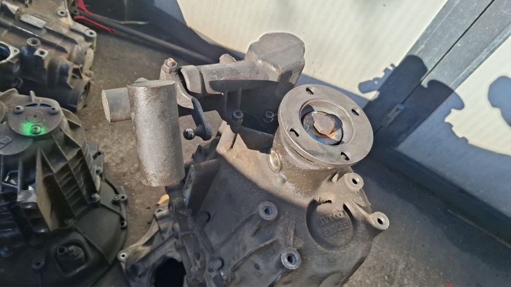 Cutie viteze Iveco daily