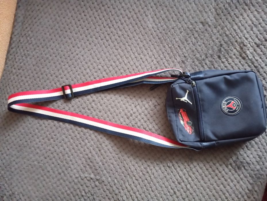 Продам сумку Париж