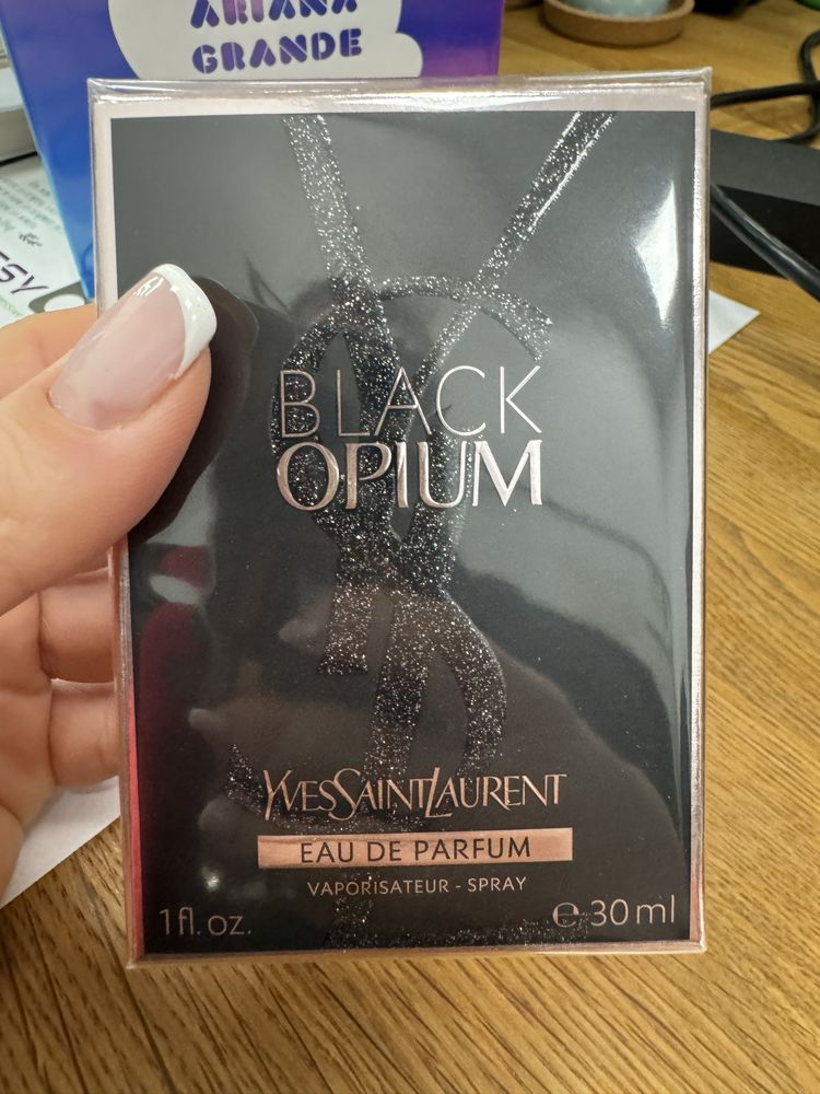 Дамски парфюм YSL Black Opium