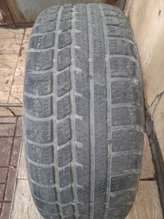 Шина 235/50/19 всё сезонка