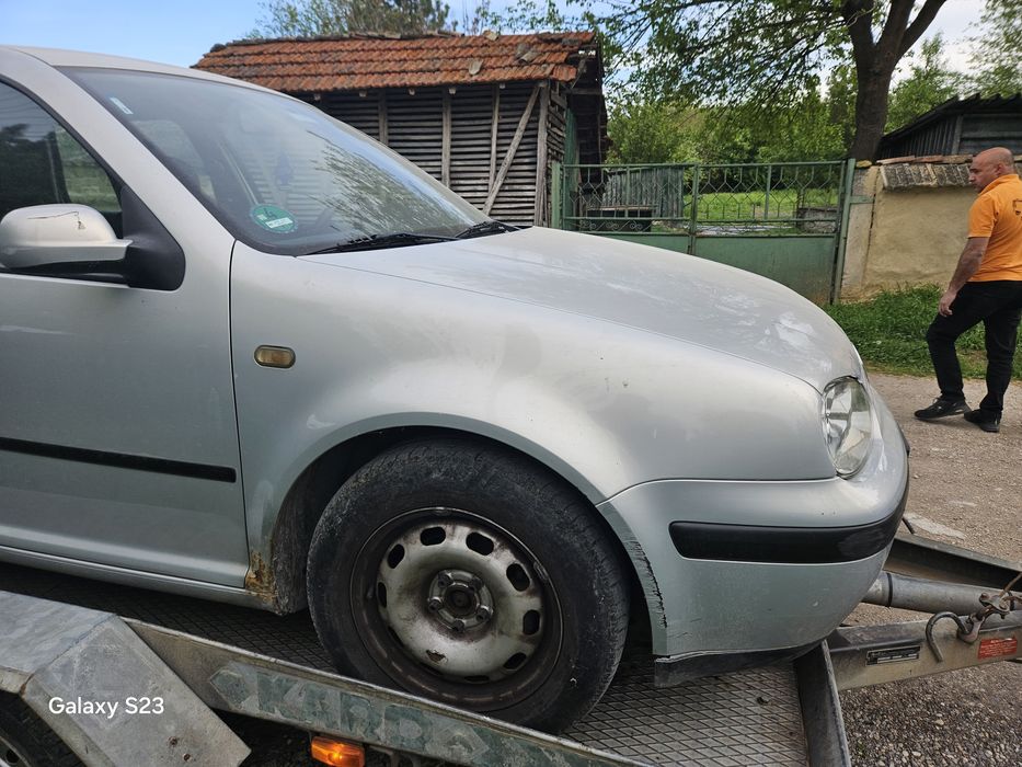 Голф 4 ,1.6 SR,101к.с.На части