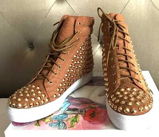 Сникърси с капси Jeffrey Campbell alva stud