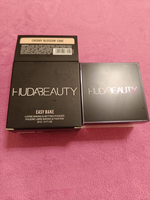 Pudra Huda Beauty
