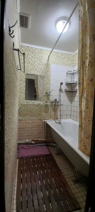 Chilonzor-26 kvartalda 3 xonali 2 xonasi beriladi