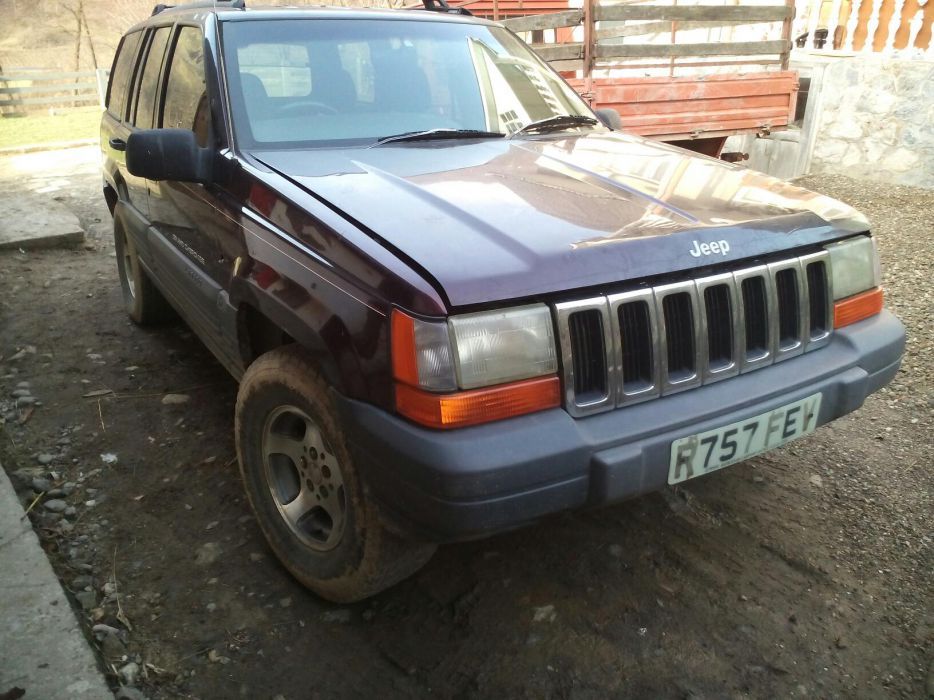 Jeep grand cheroke 2,5 piese