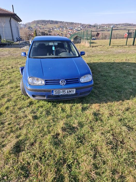 Vând golf 4 pentru programul rabla sau piese de schimb