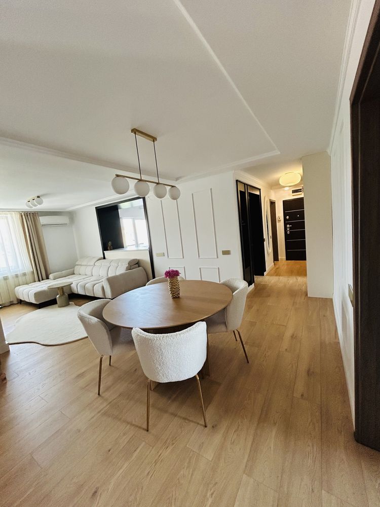 Apartament 4 camere