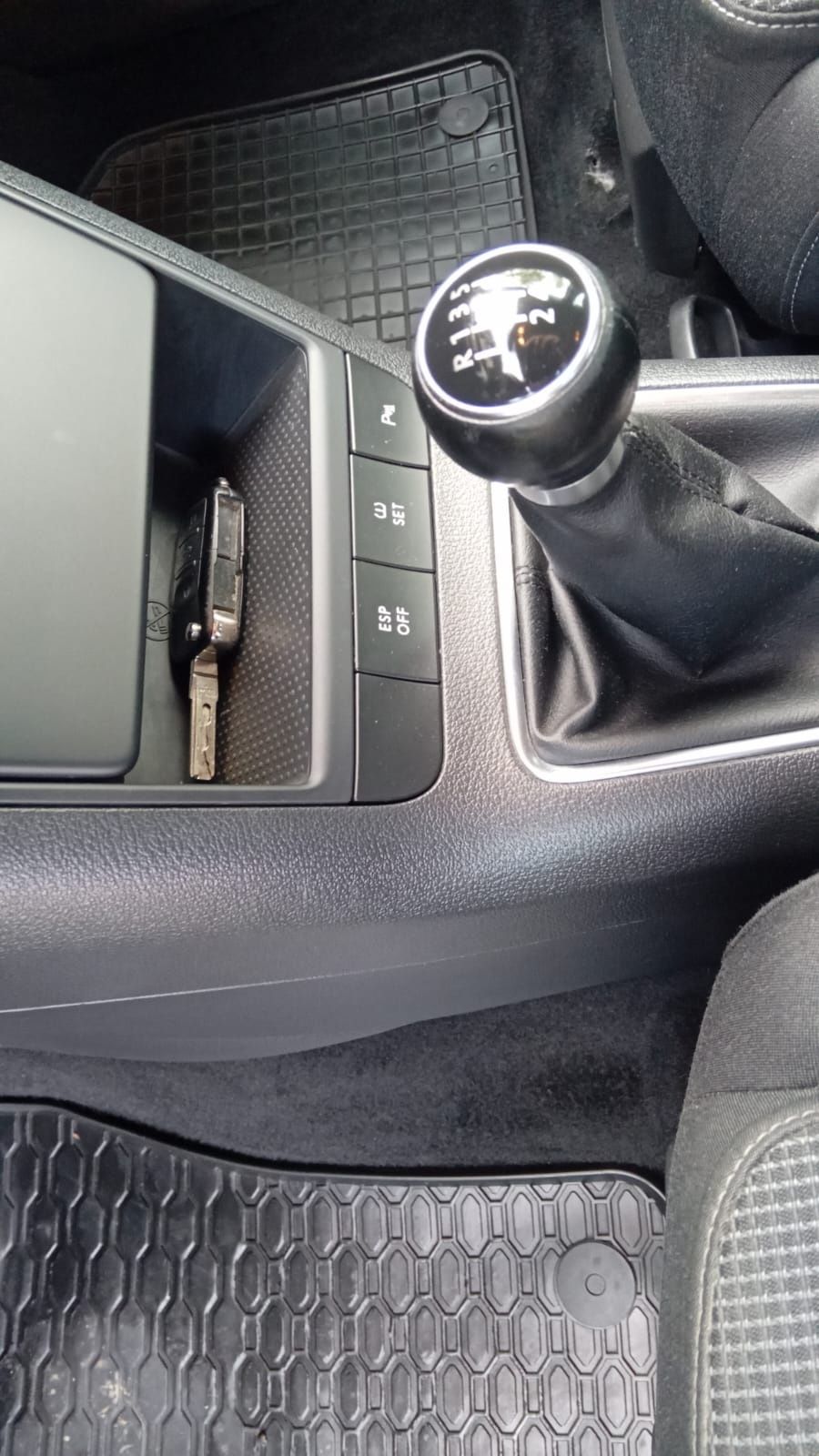 Vând Golf Plus 6