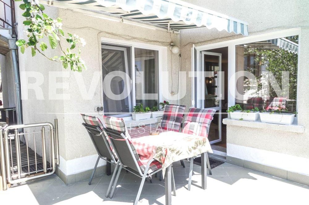 Дава се под наем Четиристаен апартамент в Варна, Бриз - 200 кв.м за 825 € - Снимка #8