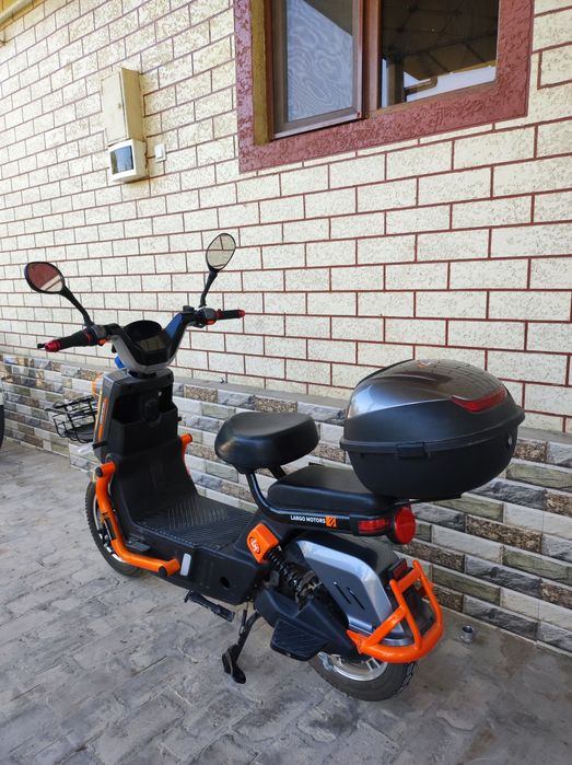 Skuter yangi 3 oy bòldi olinganiga prabeg 1000 km