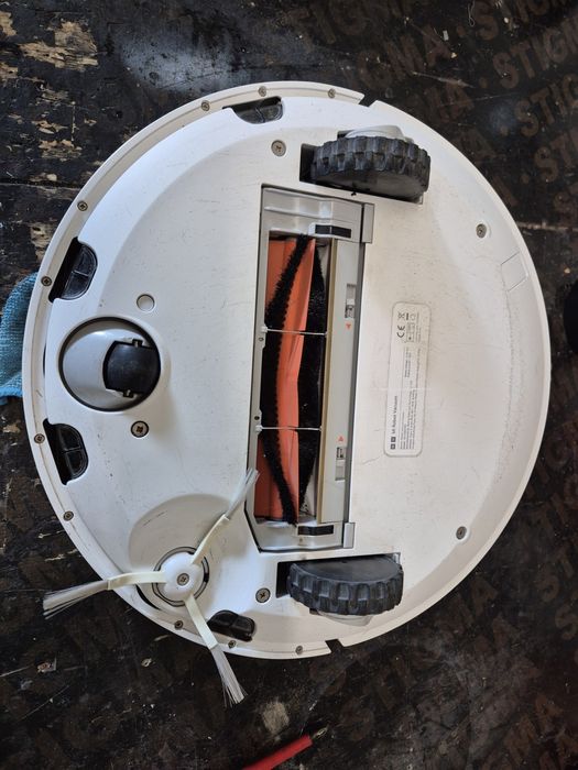 Прахосмукачка робот Xiaomi