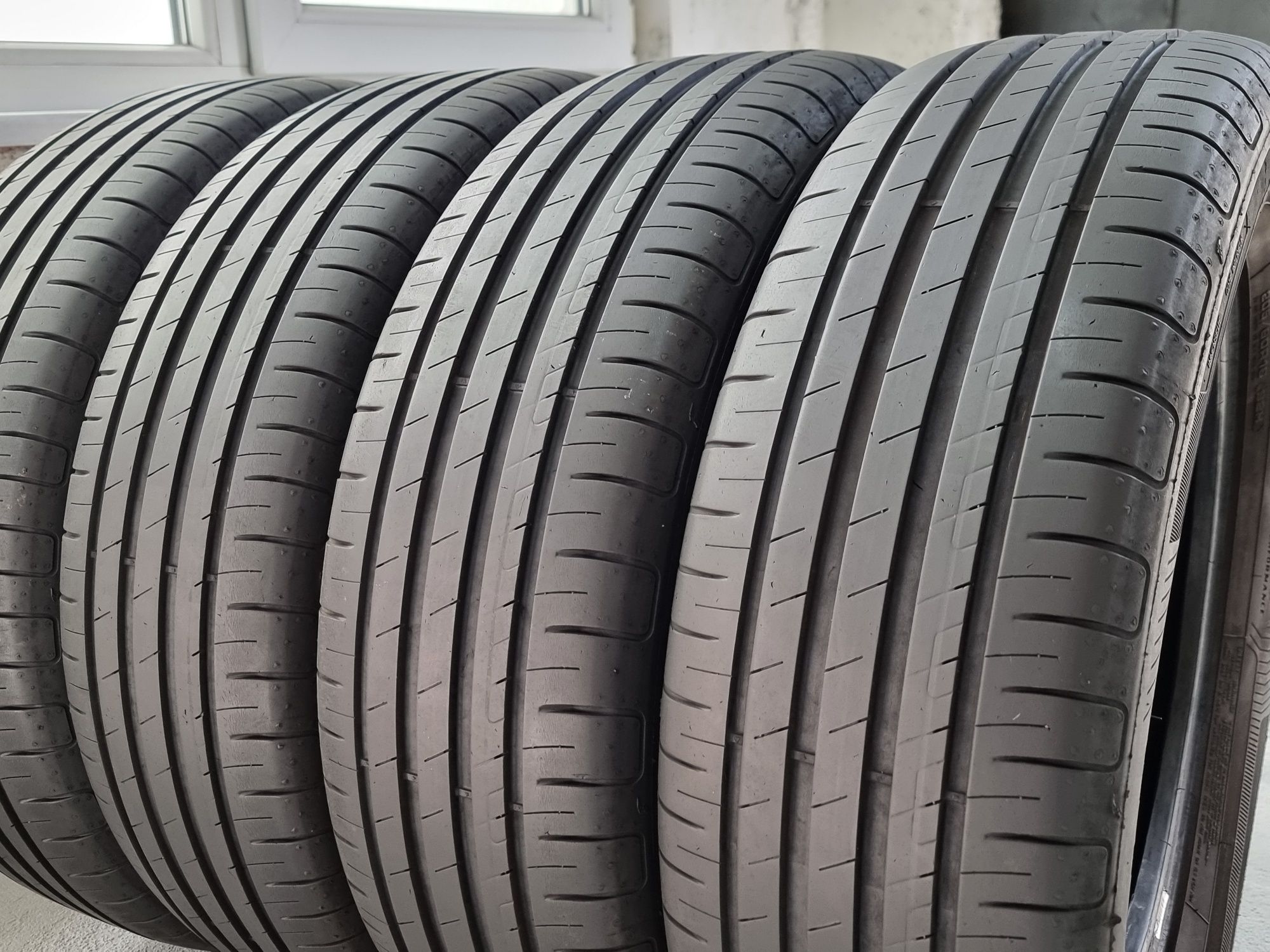 205/60/16 Goodyear 4Броя: 280лв 6.2мм
