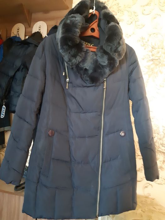 Продам зимнюю куртку.