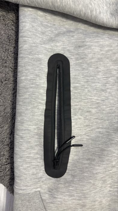 Nike tech fleece сиво горнище