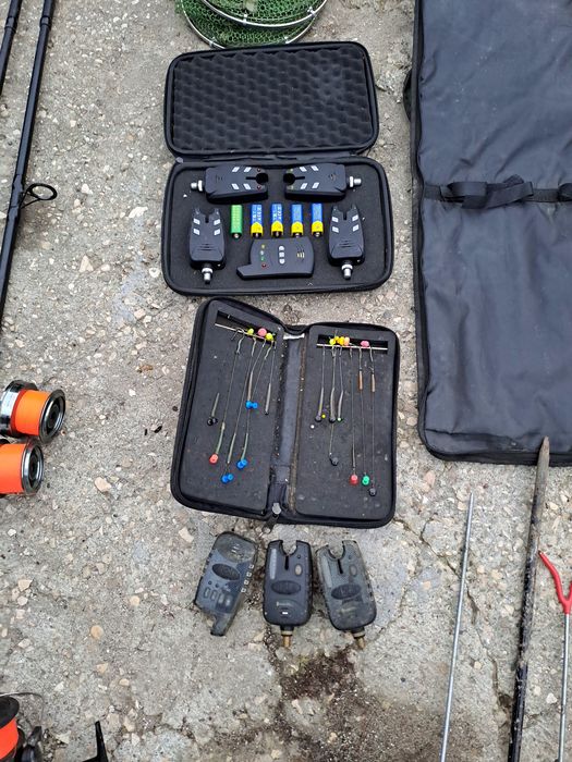 Vând scule de pescuit