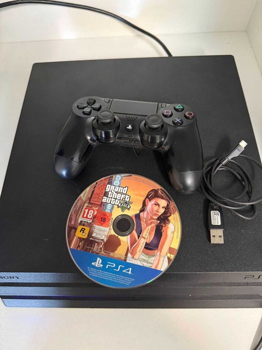Playstation 4 pro 1TB ,2 игри