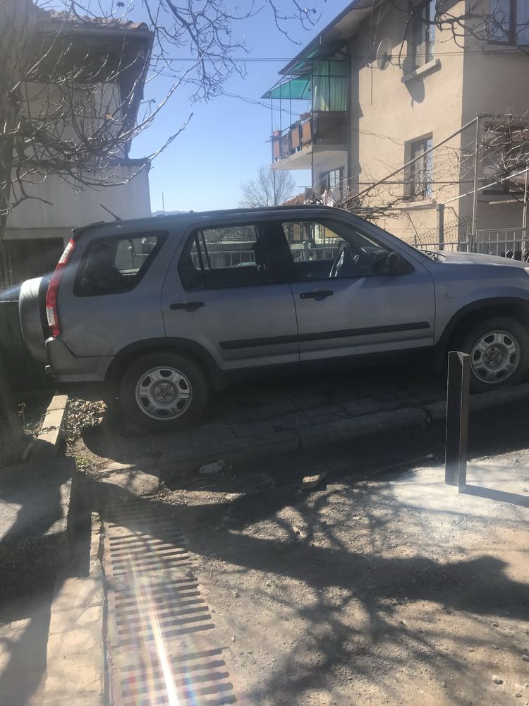 Продавам хонда crv