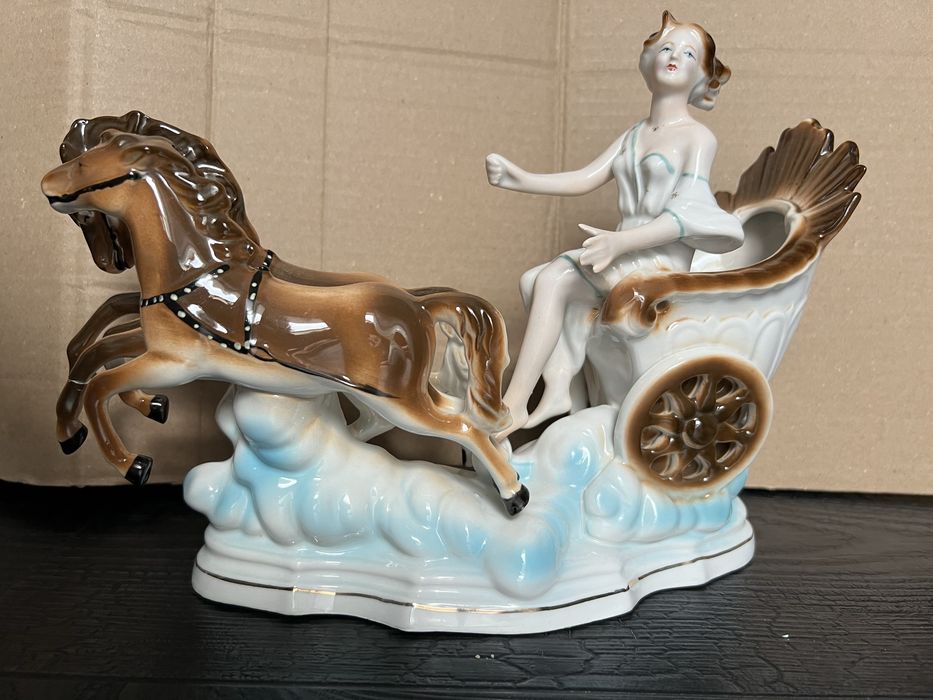 Bibelou colectie- Caleasca/Trasura cu 2 cai