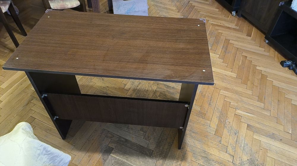 Бюро, офис стол - подарявам