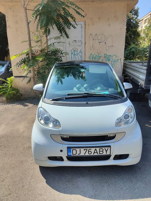 Vând Smart fortwoo MHD 1.0 benzina