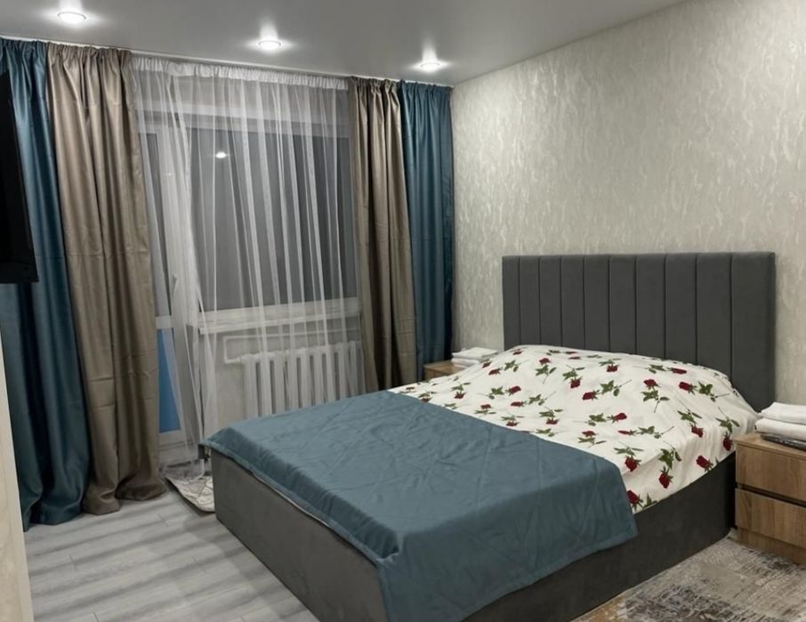 Сдается 1ком квартира почасам в районе Евразии