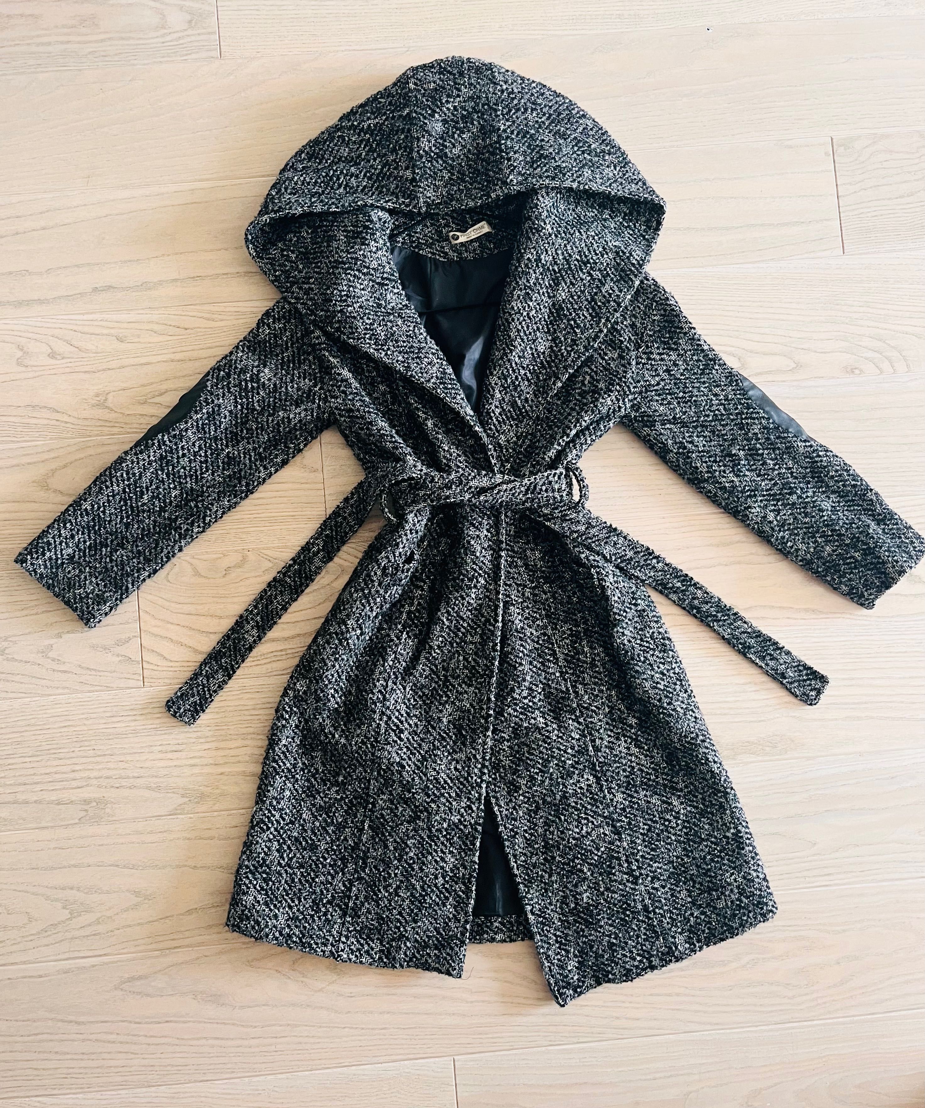 Преходно палто с качулка и капси, размер S