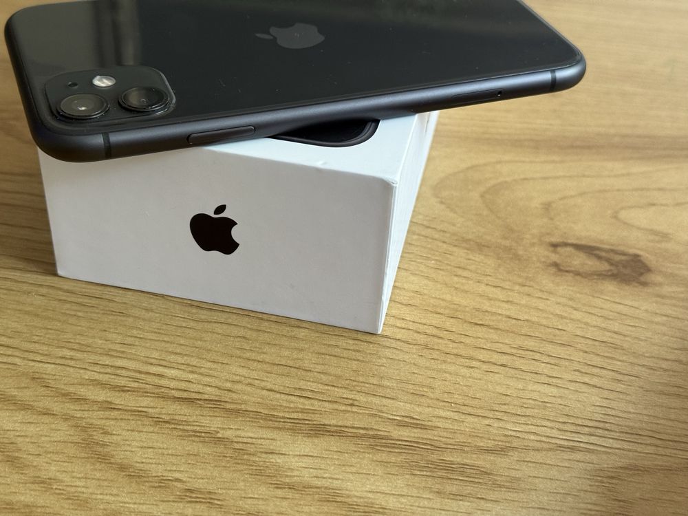 Бартер iphone 11 64gb 91% черен