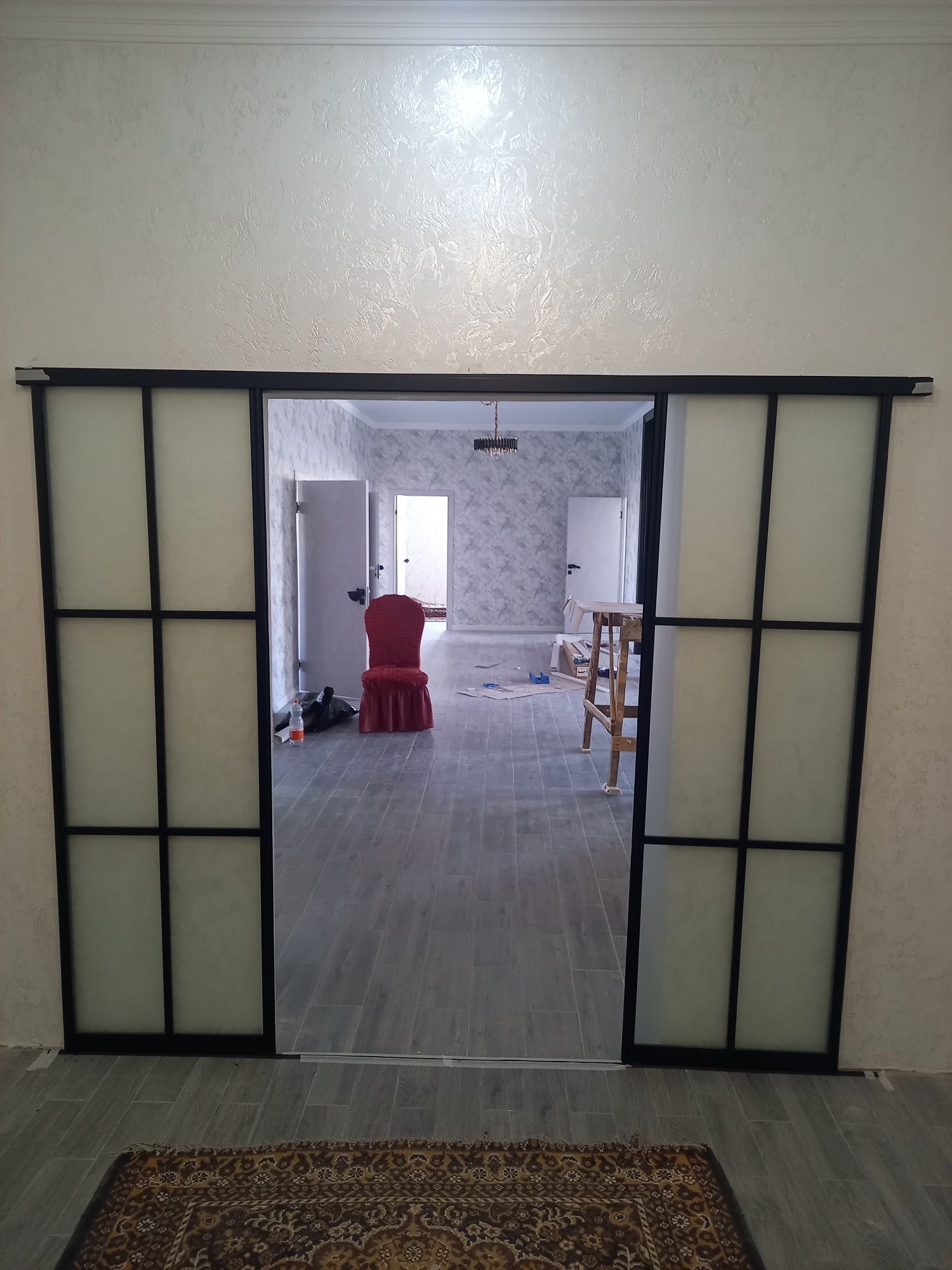 Межкомнатные стеклянные (loft) перегородки и двери на заказ.