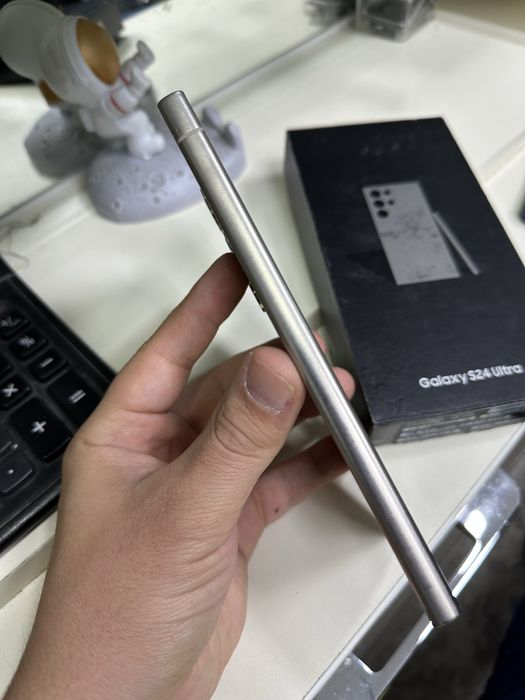 Samsung s24 Ultra 12/256Gb duos karopka