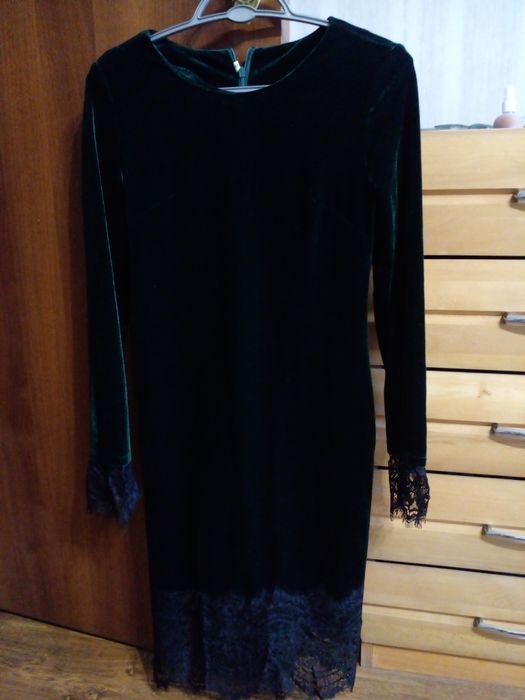 Женское вечернее платье