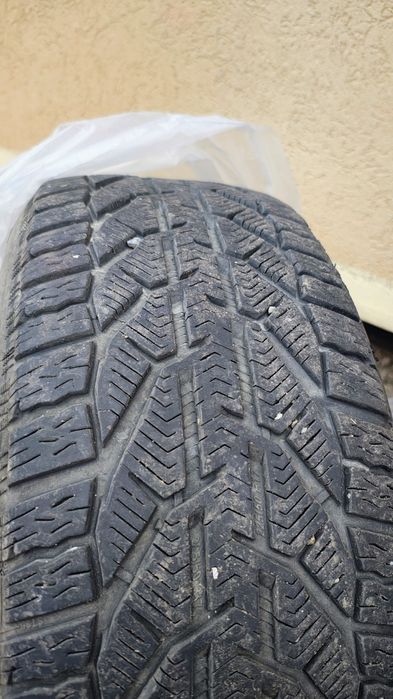 Anvelope iarna 225 50 R17