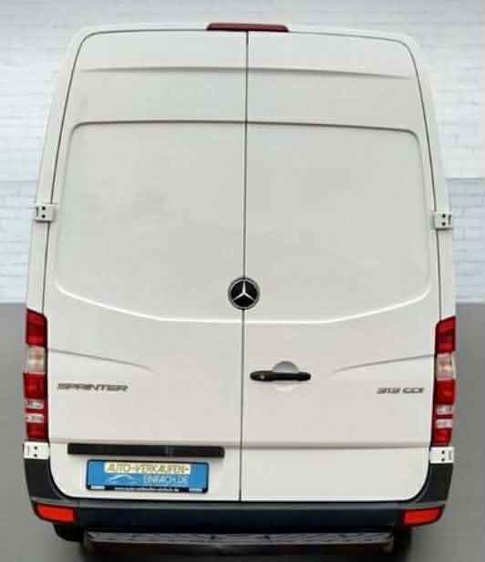 Uși Spate Mercedes Sprinter 906 an 2006/2018
Ușile complete 600€