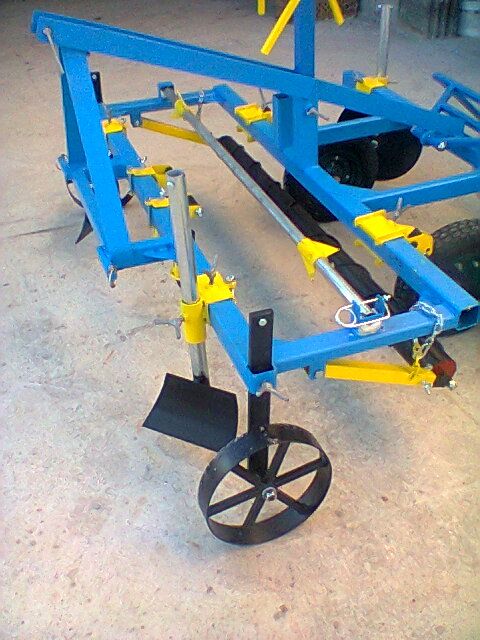 Машина за полагане на мулч